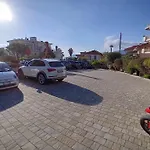 La Brezza شقة *