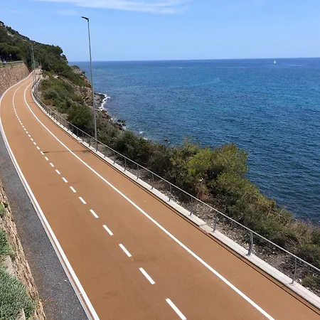 La Brezza شقة *
